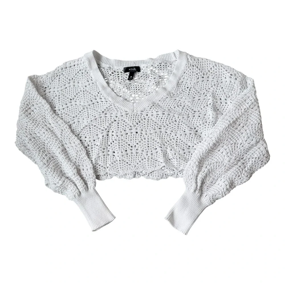 AQUA Women's Cropped Scalloped Crochet V Neck Sweater Small Boho Festival Layer - Picture 2 of 4